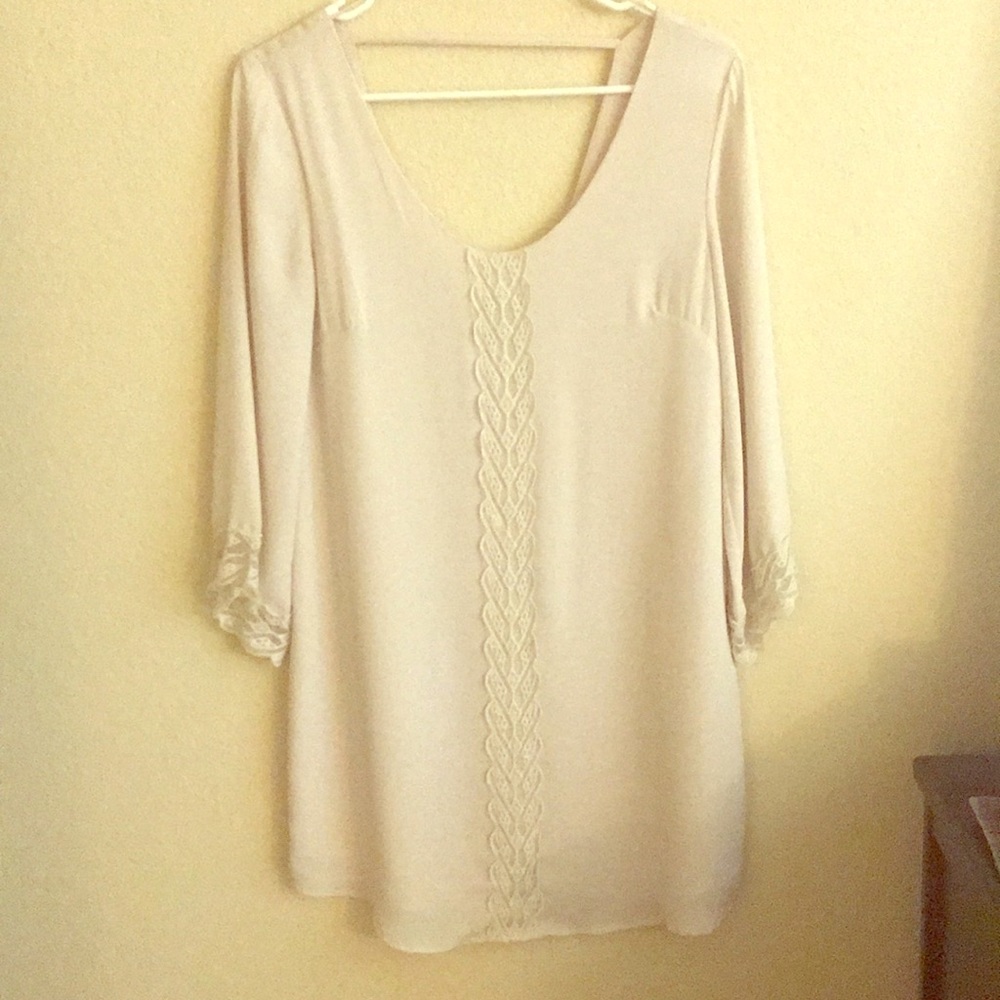 ASTR cream long sleeve dress